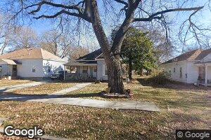 527 S 5th St, Neodesha, KS 66757
