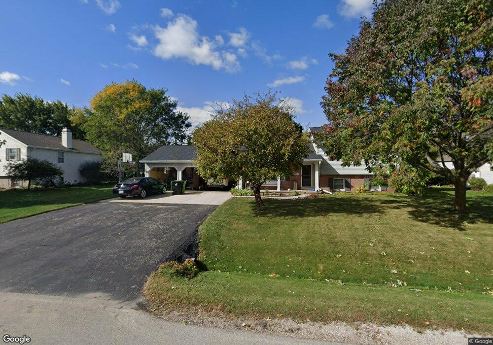 N9643 Golden Way, Appleton, WI 54915 - photo 1