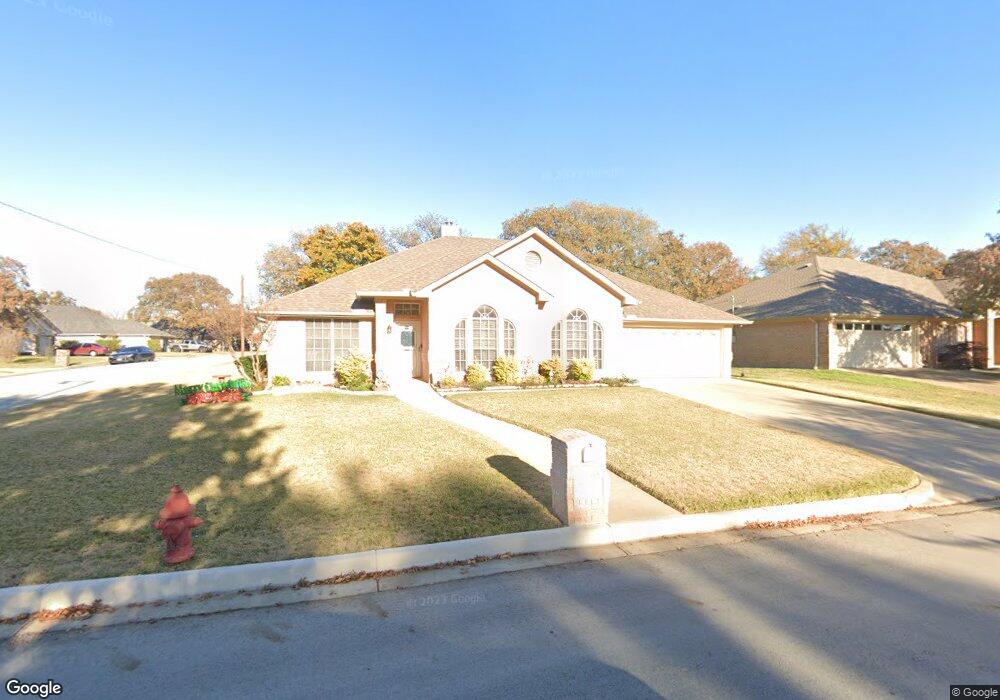 7044 Spanish Oaks Dr, North Richland Hills, TX 76182 - photo 1