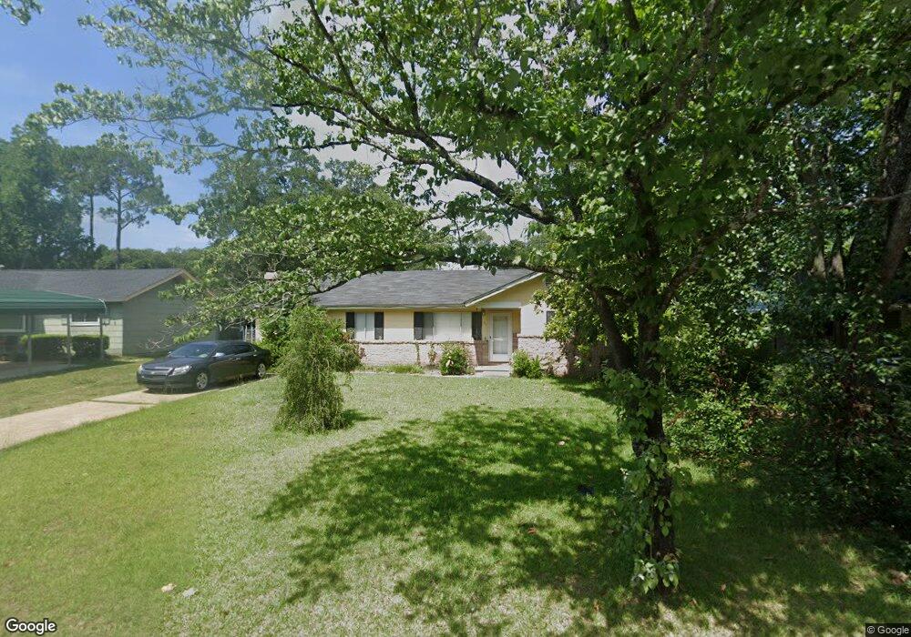 811 S Shadowlawn Dr, Albany, GA 31707 - photo 1