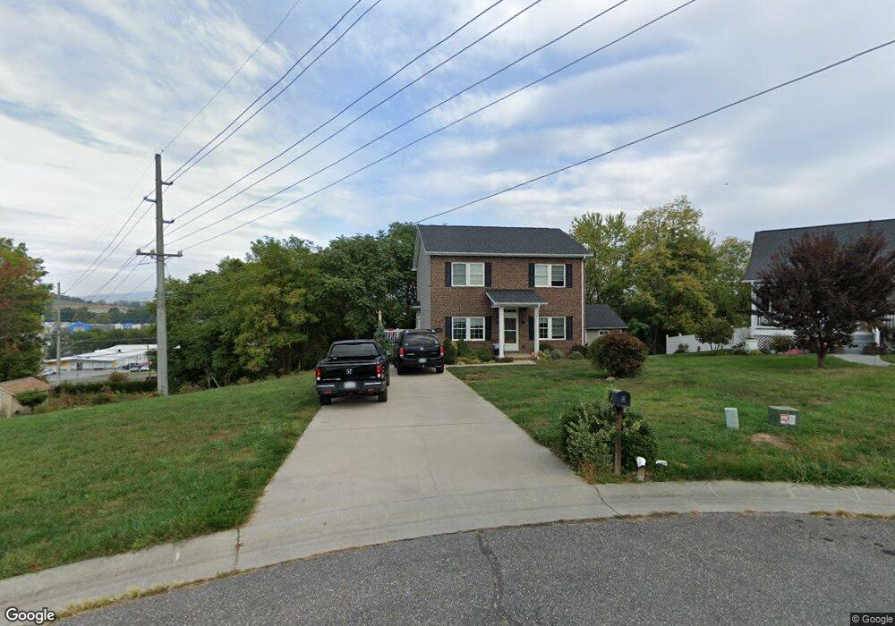 699 Suncrest Ct, Rockingham, VA 22801 - photo 1