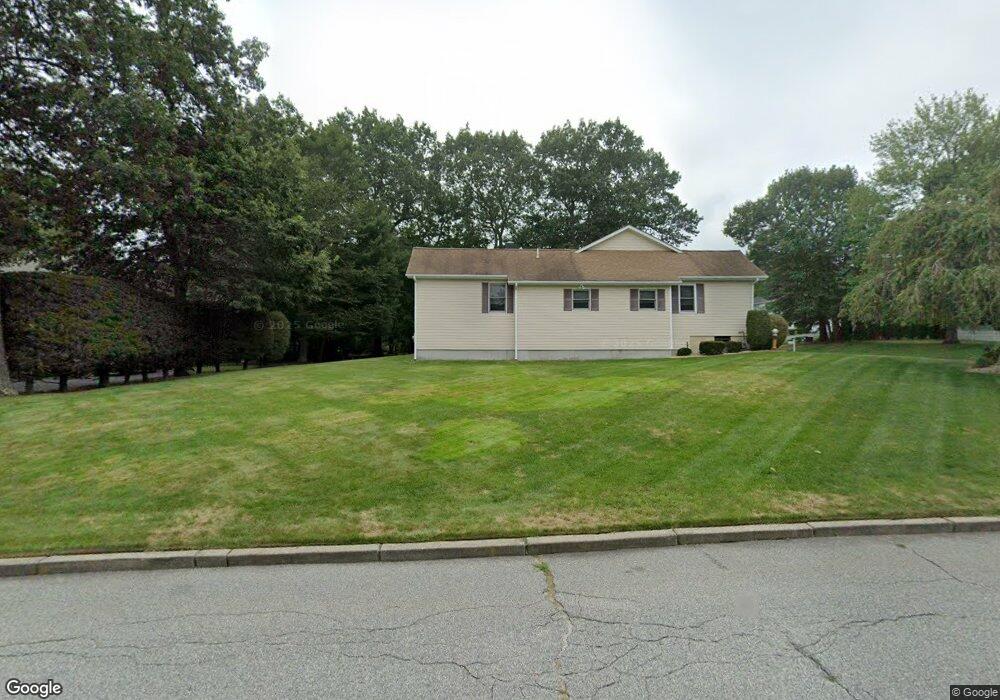 82 Raven Cir, Cranston, RI 02921 - photo 1