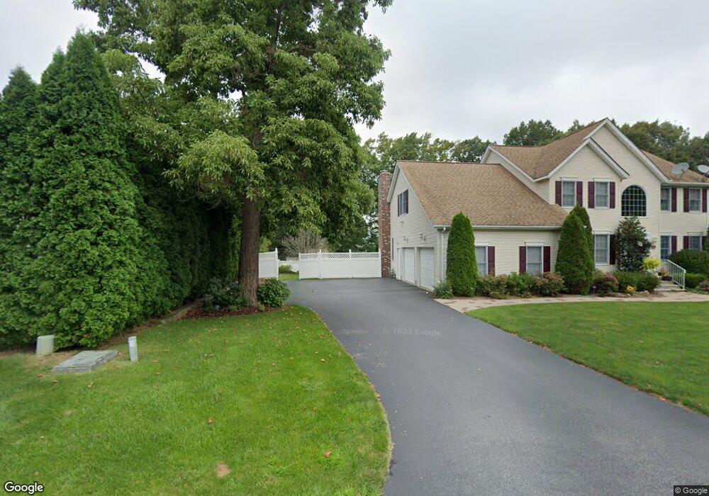 85 Raven Cir, Cranston, RI 02921 - photo 1