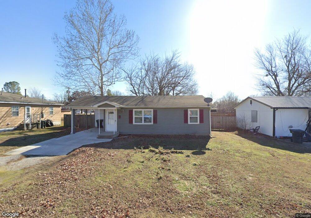 619 W 3rd St, Skiatook, OK 74070 - photo 1