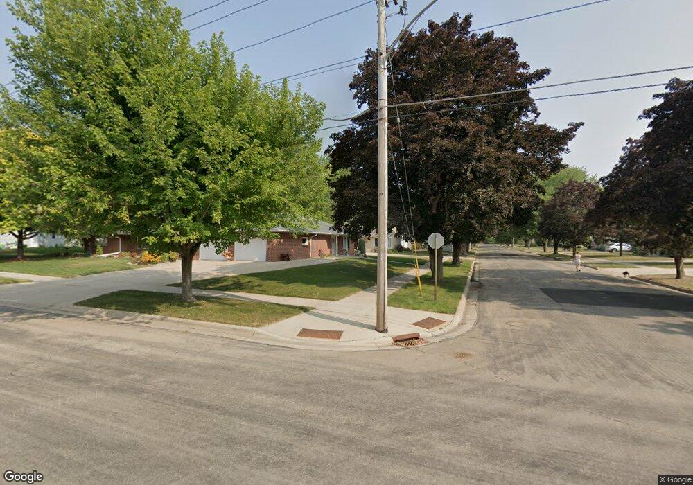 1906 11th St SW, Austin, MN 55912 - photo 1