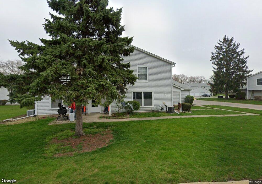 1312 S Glen Cir unit C, Aurora, IL 60506 - photo 1