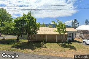 307 W Jefferson St, Bingen, WA 98605
