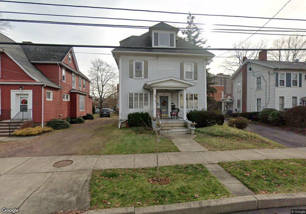 271 N Maple Ave, Kingston, PA 18704 - photo 1