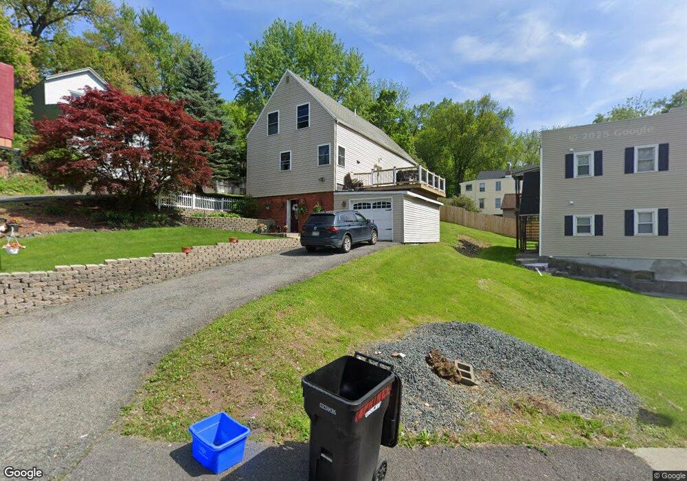 14 Prince St, Troy, NY 12180 - photo 1