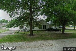 200 N Hanover St, Moweaqua, IL 62550