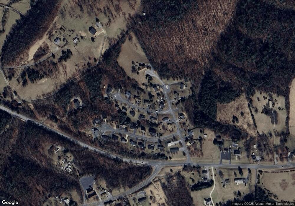 21 Seymour Cir, Staunton, VA 24401 - photo 1