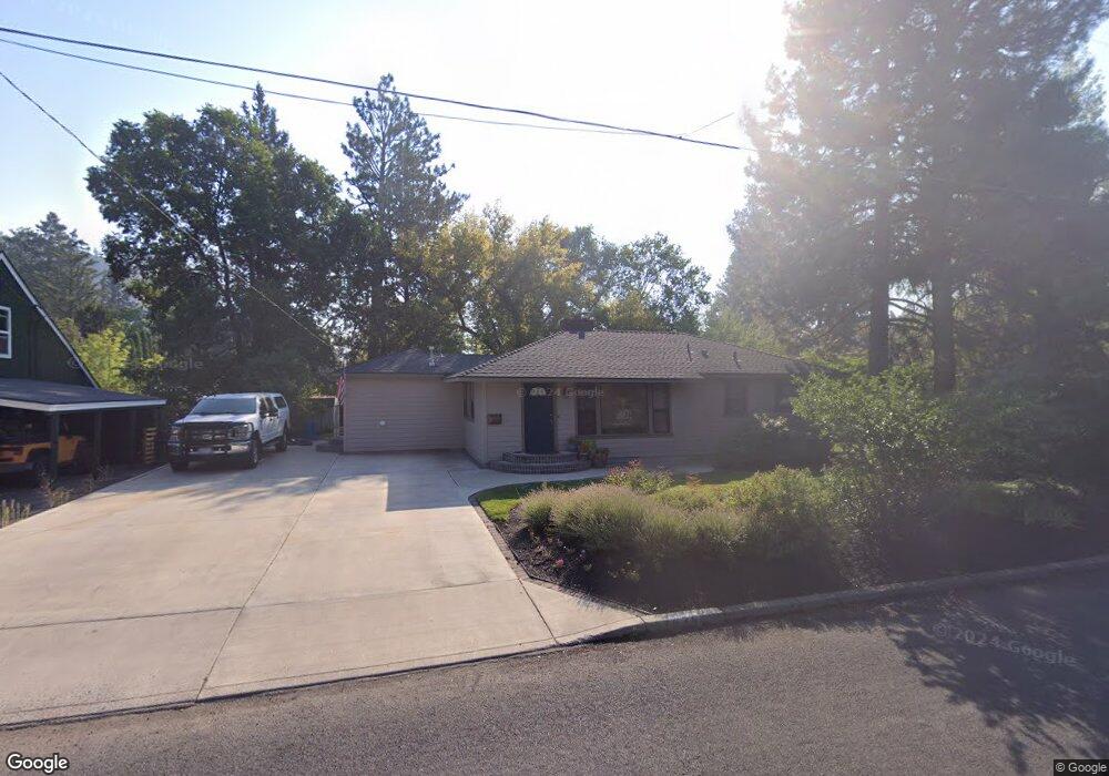 636 NE 10th St, Bend, OR 97701 - photo 1