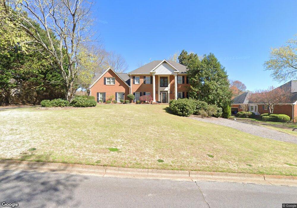 335 Saddle Creek Dr, Roswell, GA 30076 - photo 1