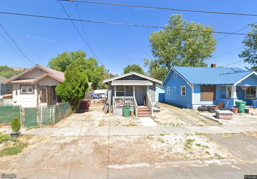 403 Michigan Ave, Klamath Falls, OR 97601 - photo 1