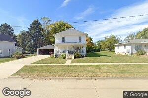 203 S Chestnut St, Edgewood, IA 52042