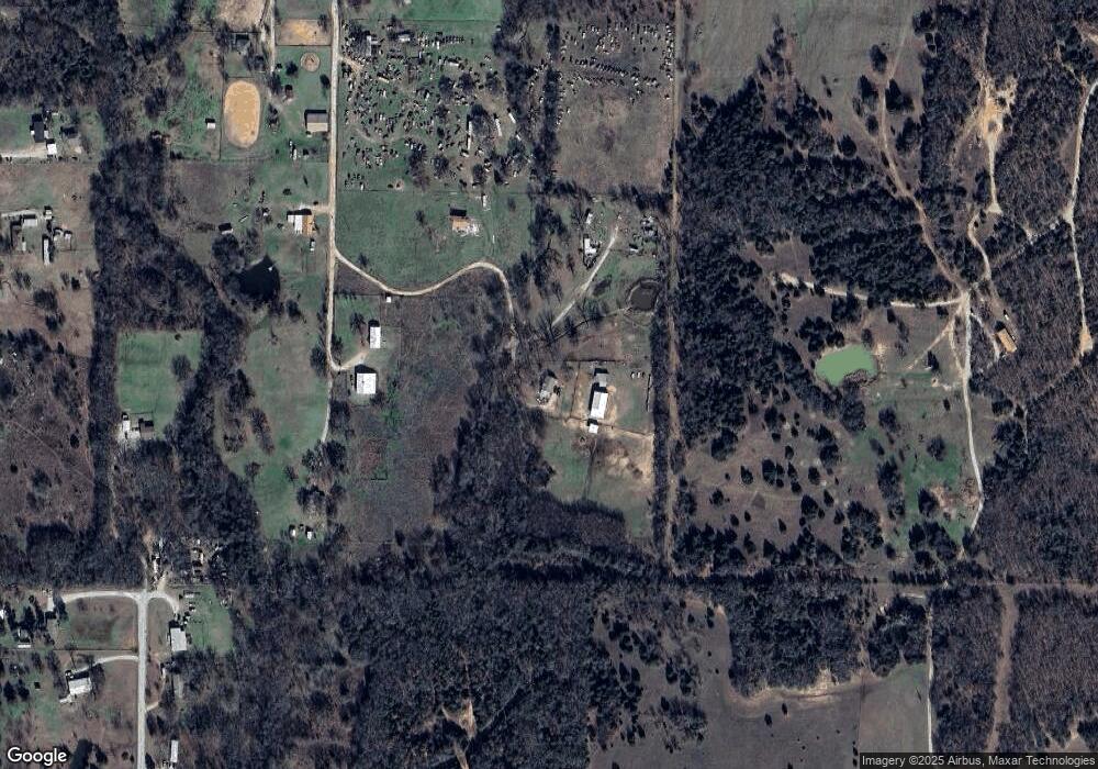 322 Horseshoe Ln, Gainesville, TX 76240 - photo 1