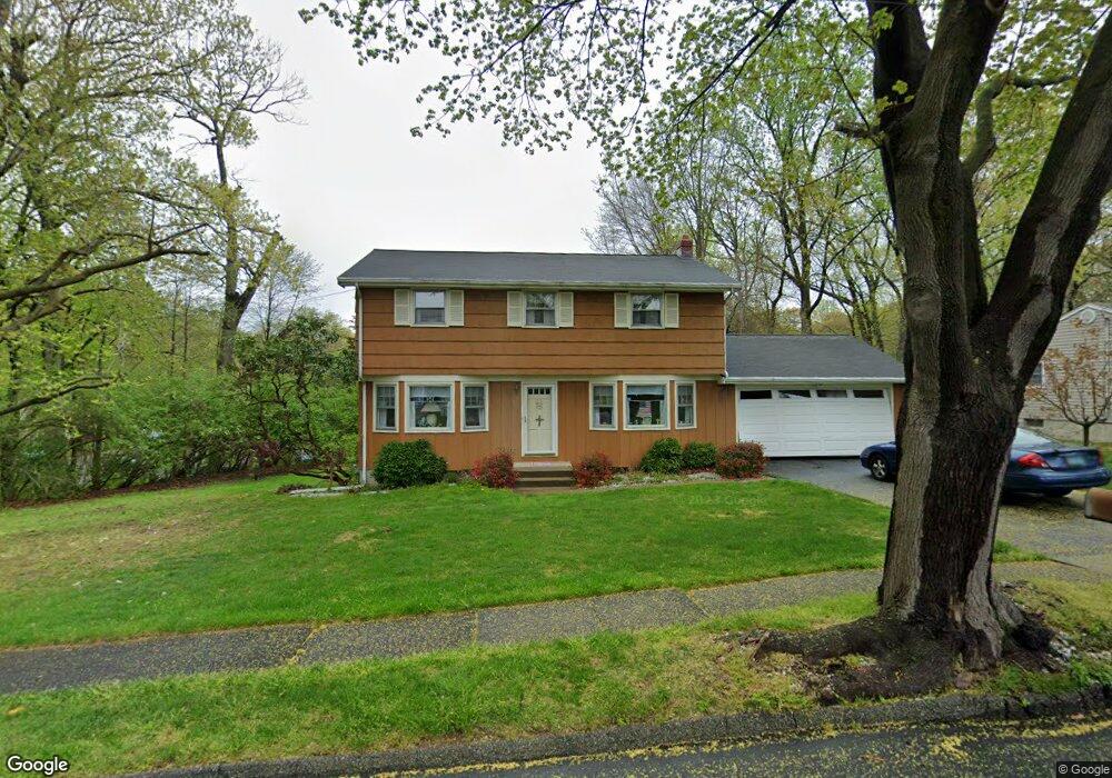 510 Overland Dr, Stratford, CT 06614 - photo 1