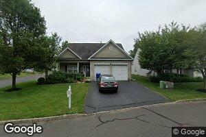 17 Appleby Dr, Helmetta, NJ 08828