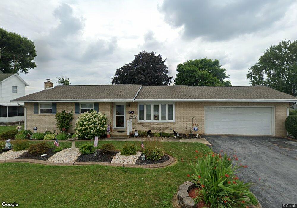 4132 Worman Ln, Whitehall, PA 18052 - photo 1