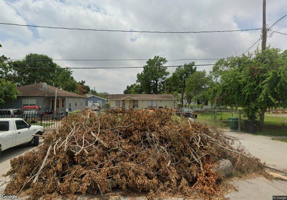 224 Palmyra St, Houston, TX 77022 - photo 1