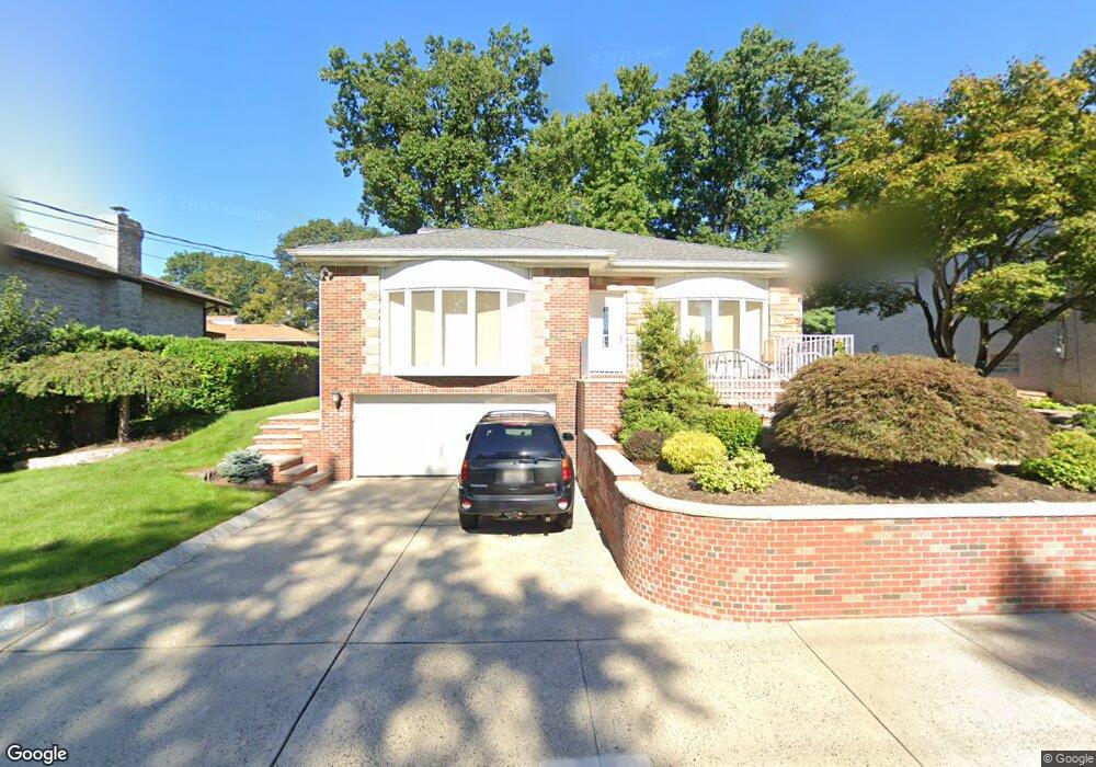 1339 Abbott Blvd, Fort Lee, NJ 07024 - photo 1