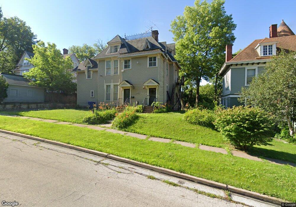 811 W 7th St, Davenport, IA 52802 - photo 1