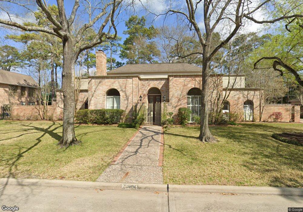 12006 Chatam Ln, Houston, TX 77024 - photo 1