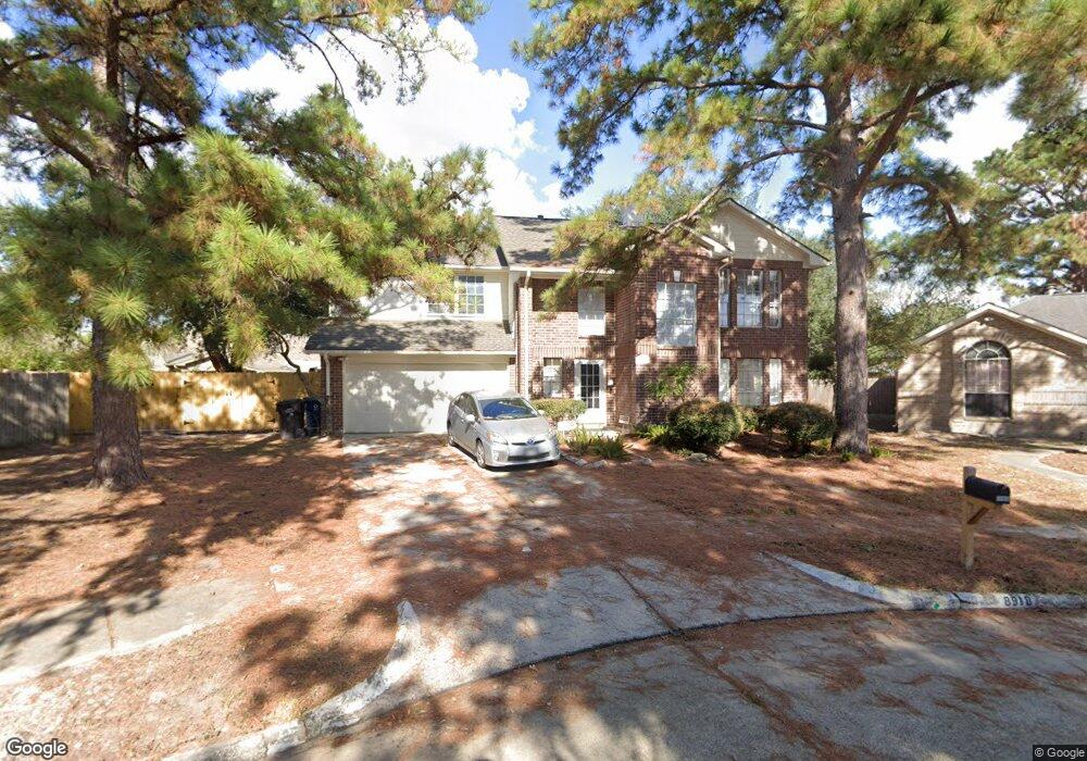 8918 Inwood North Dr, Houston, TX 77088 - photo 1