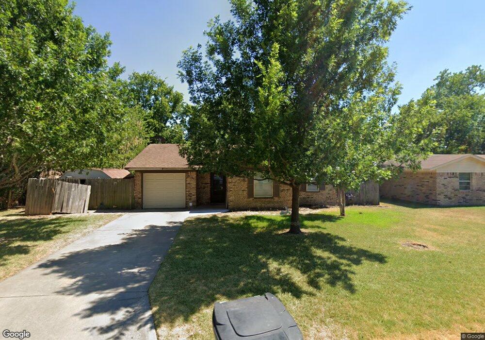 1412 Nila Dr, Gainesville, TX 76240 - photo 1