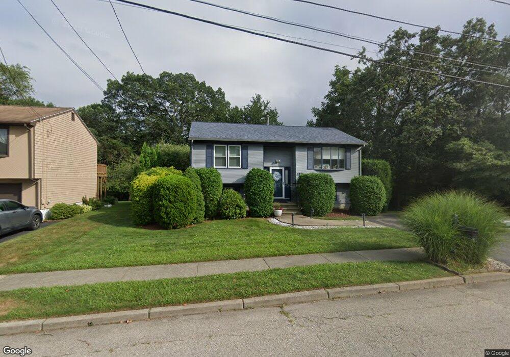 112 Eastgate Dr, Warwick, RI 02886 - photo 1