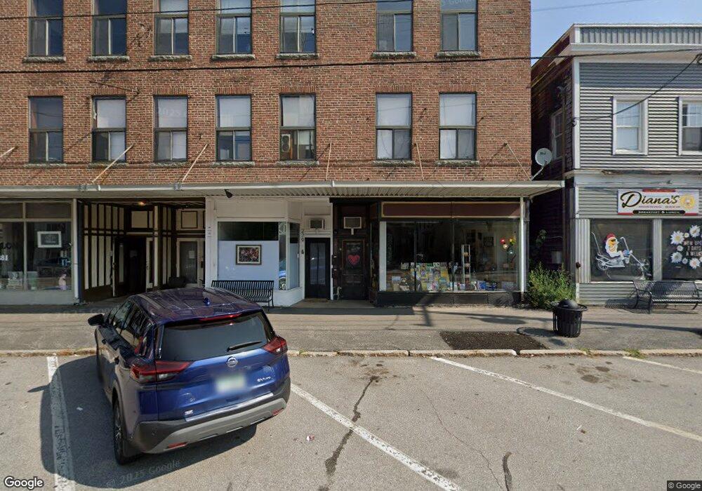 279 Main St, Tilton, NH 03276 - photo 1