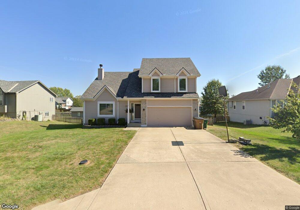 505 N Franklin St, Raymore, MO 64083 - photo 1
