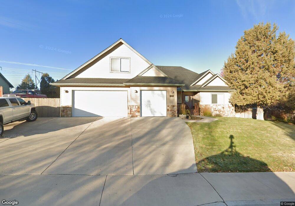 2804 SW Cascade Vista, Redmond, OR 97756 - photo 1