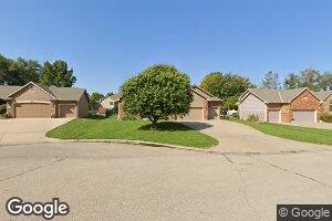3111 N Lakecrest Cir, Wichita, KS 67205