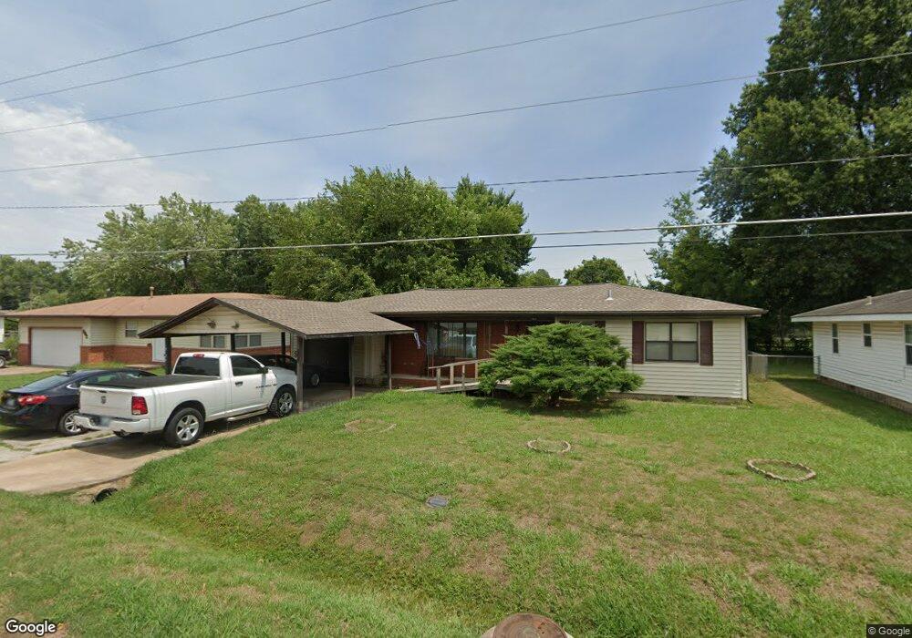 804 S Choctaw Ave, Claremore, OK 74017 - photo 1