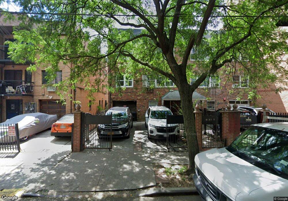 4212 Elbertson St, Elmhurst, NY 11373 - photo 1