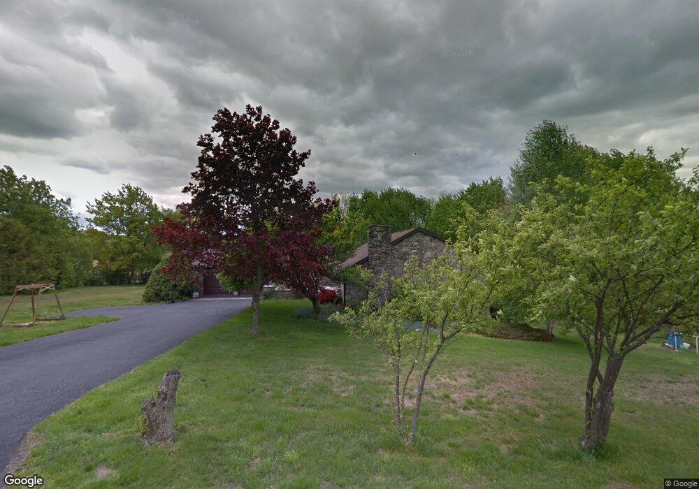 129 Kimberly Cir, Clarks Summit, PA 18411 - photo 1