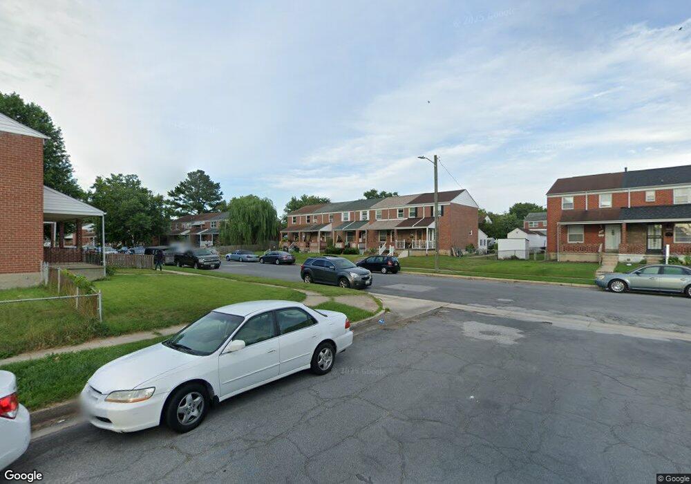 1007 Foxcroft Ln, Essex, MD 21221 - photo 1