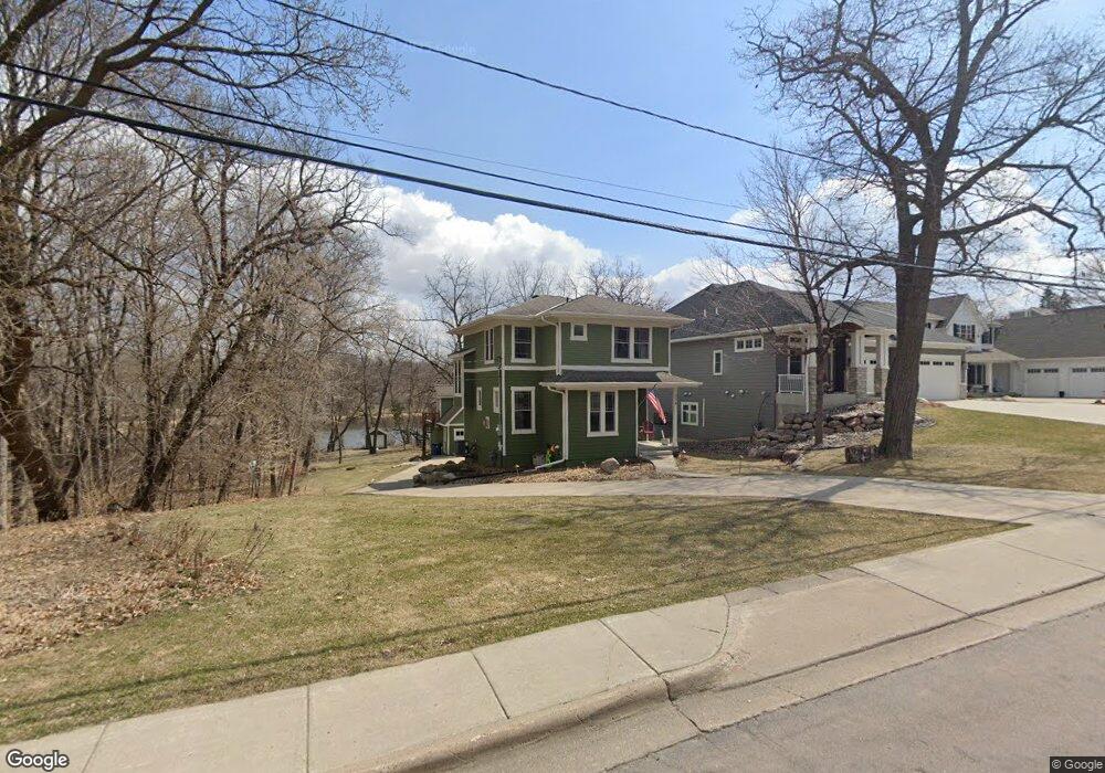 328 Broadway Ave N, Wayzata, MN 55391 - photo 1