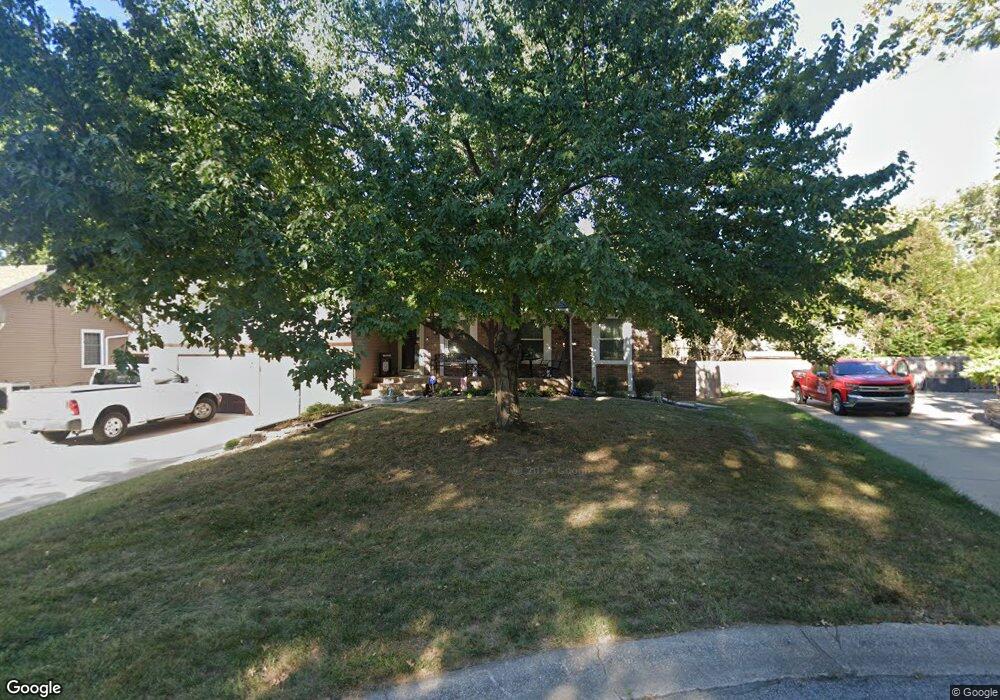 815 NW 17th St, Blue Springs, MO 64015 - photo 1