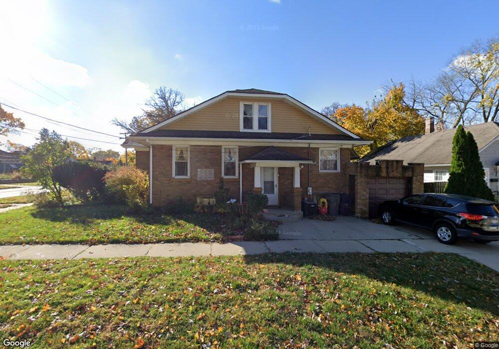 736 N Grove Ave, Elgin, IL 60120 - photo 1