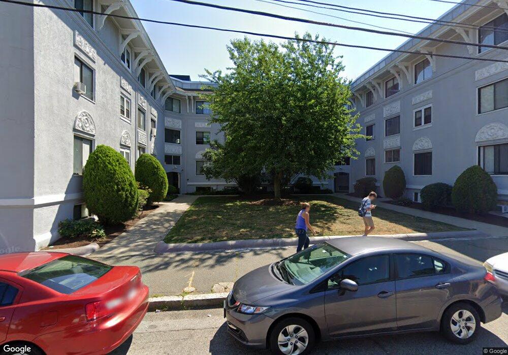 230 Walnut St unit 30B, Newtonville, MA 02460 - photo 1