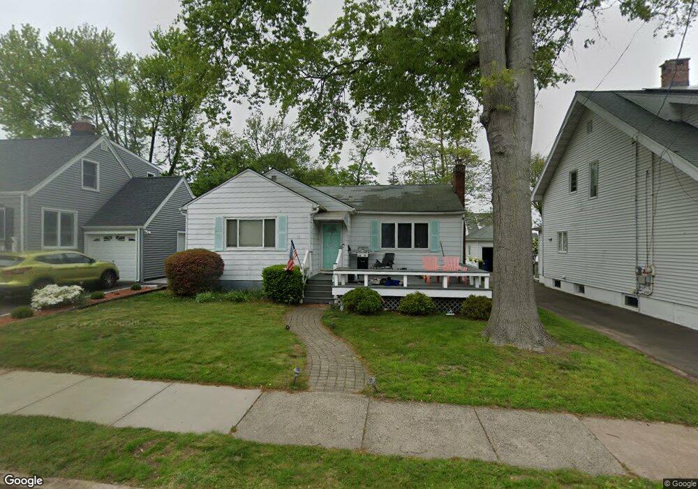 17 Harding St, West Haven, CT 06516 - photo 1