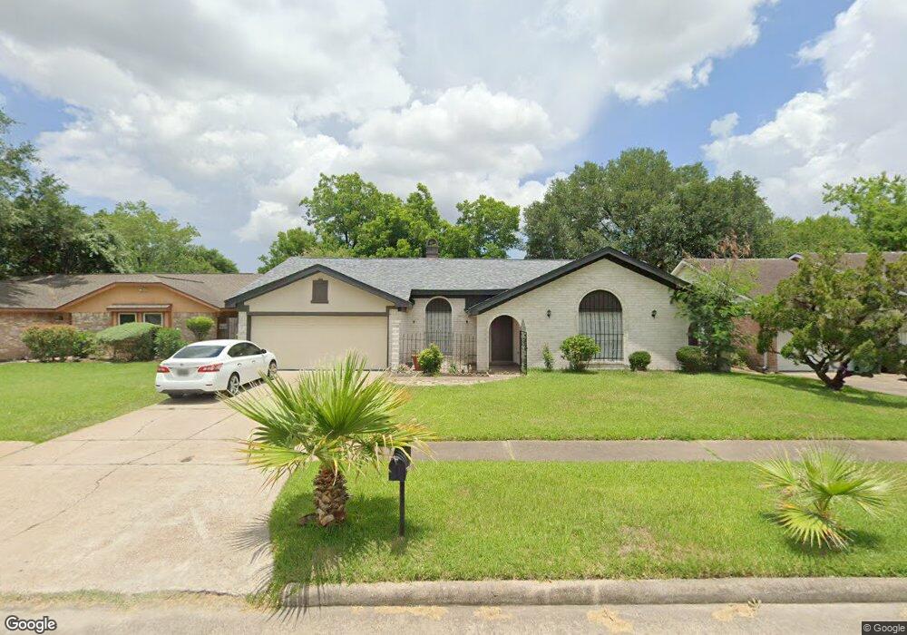 4202 Saratoga Dr, Houston, TX 77088 - photo 1