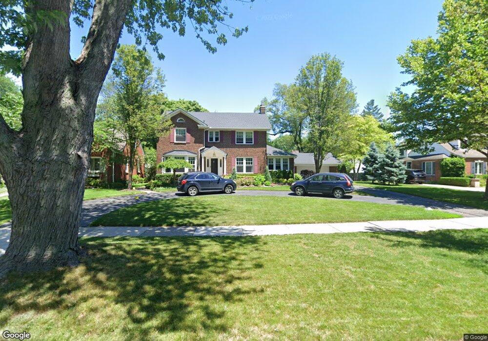 858 Washington Rd, Grosse Pointe, MI 48230 - photo 1