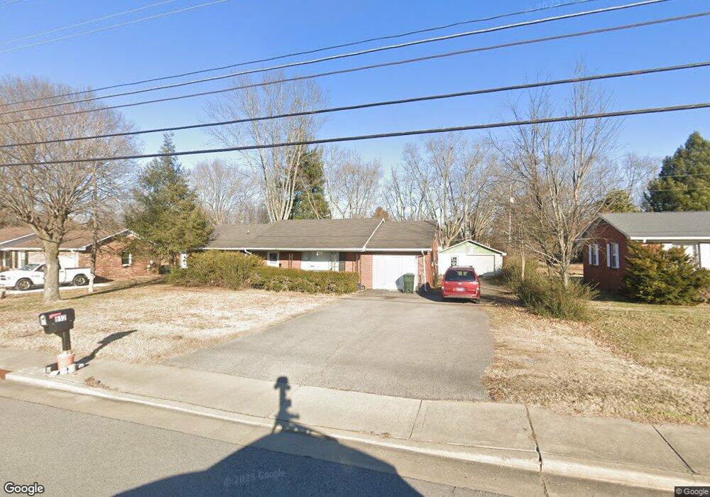 812 S Broadway St, Portland, TN 37148 - photo 1