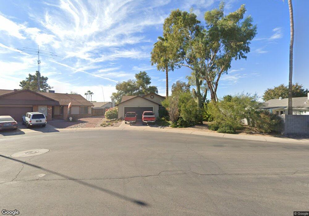 1610 N Tamarisk Ct, Chandler, AZ 85224 - photo 1