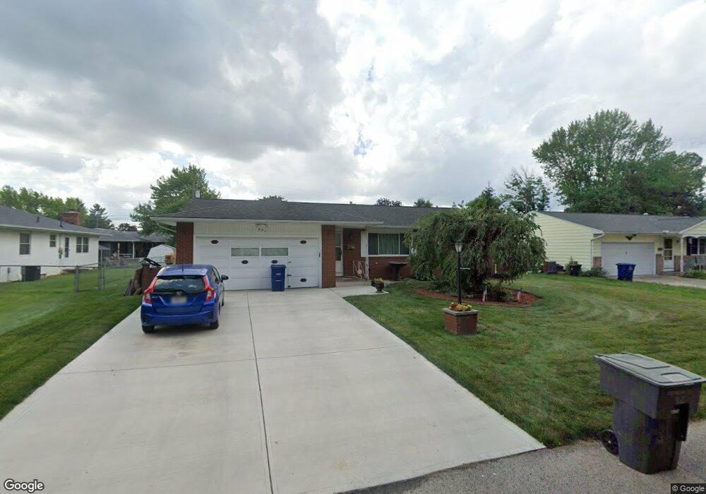 921 Overbrook Service Dr, Columbus, OH 43224 - photo 1