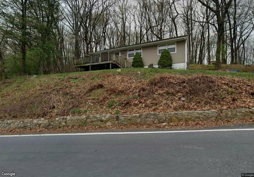 186 Heckman Rd, Temple, PA 19560 - photo 1