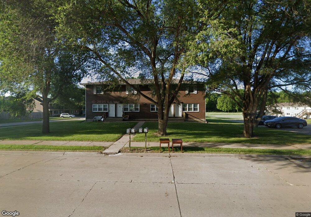 749 W 61st St, Davenport, IA 52806 - photo 1